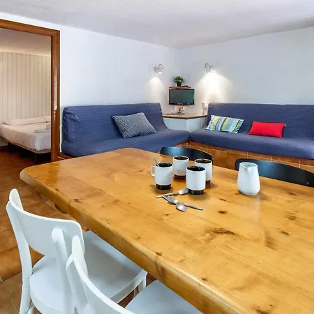 Carrilet 37 Bxs Con Terraza * Girona